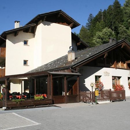 Elga Residence - Relax In Alta Valtellina - Bormio Valdisotto Exterior foto